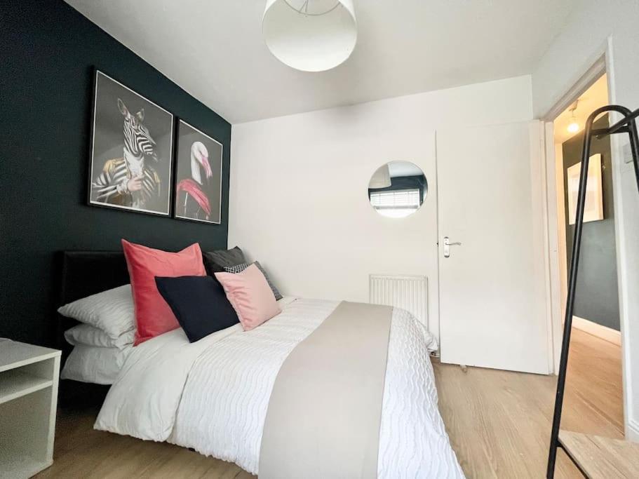 *New* Beautiful 2 Bedroom House In Central Location London Eksteriør billede