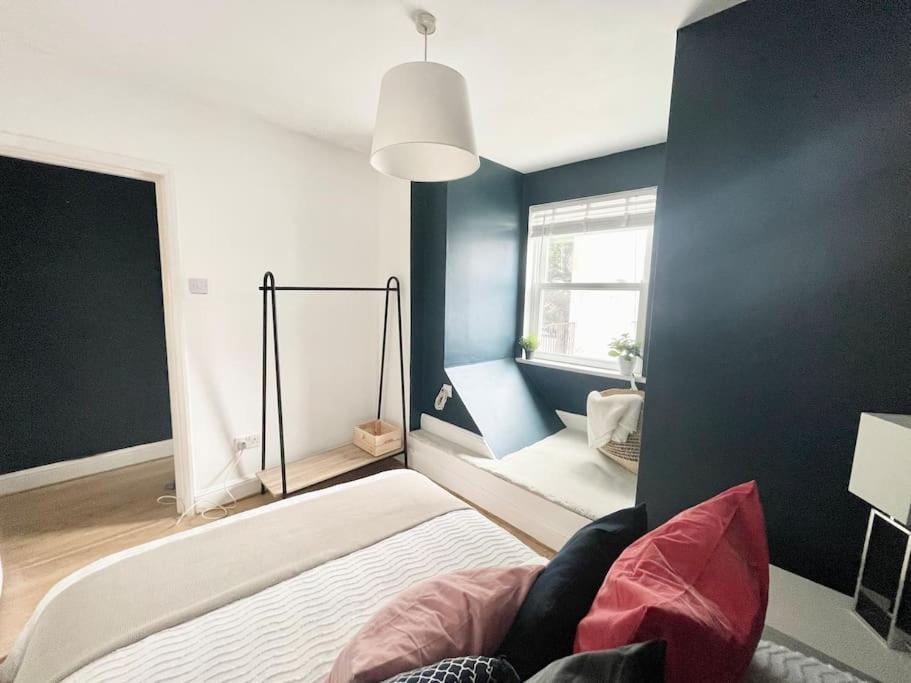 *New* Beautiful 2 Bedroom House In Central Location London Eksteriør billede