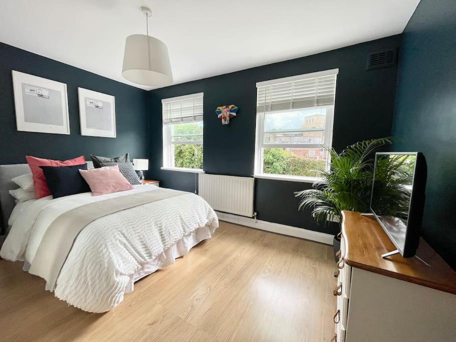 *New* Beautiful 2 Bedroom House In Central Location London Eksteriør billede