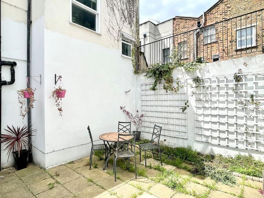 *New* Beautiful 2 Bedroom House In Central Location London Eksteriør billede