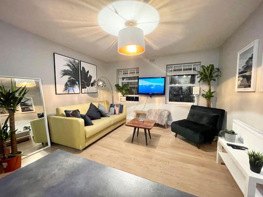 *New* Beautiful 2 Bedroom House In Central Location London Eksteriør billede