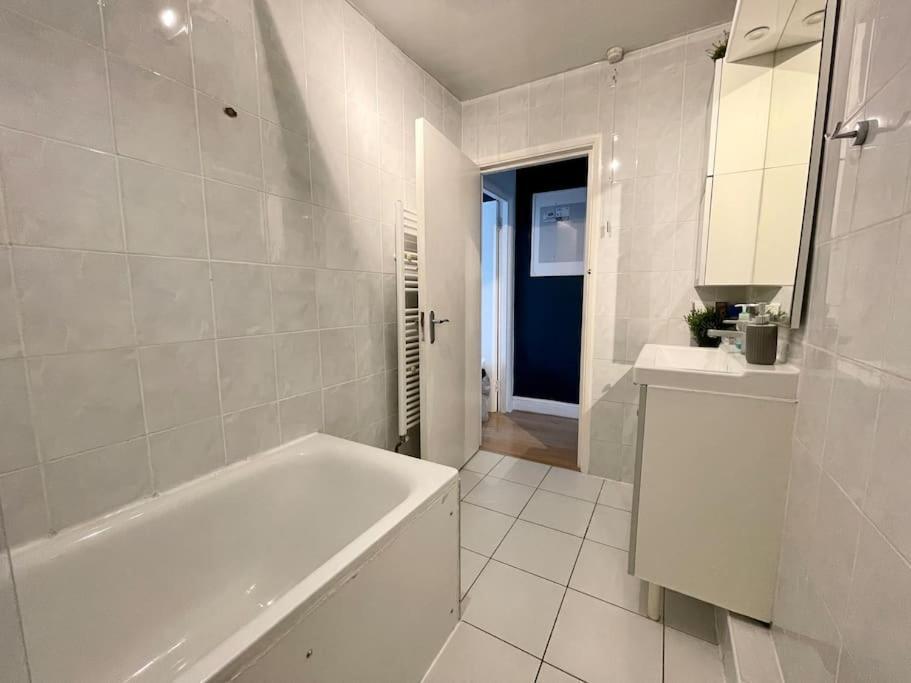 *New* Beautiful 2 Bedroom House In Central Location London Eksteriør billede
